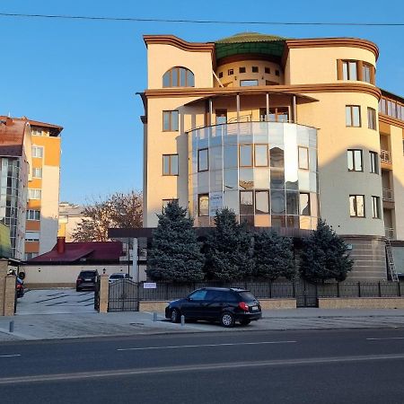 Hotel Acaem Kišiněv Exteriér fotografie